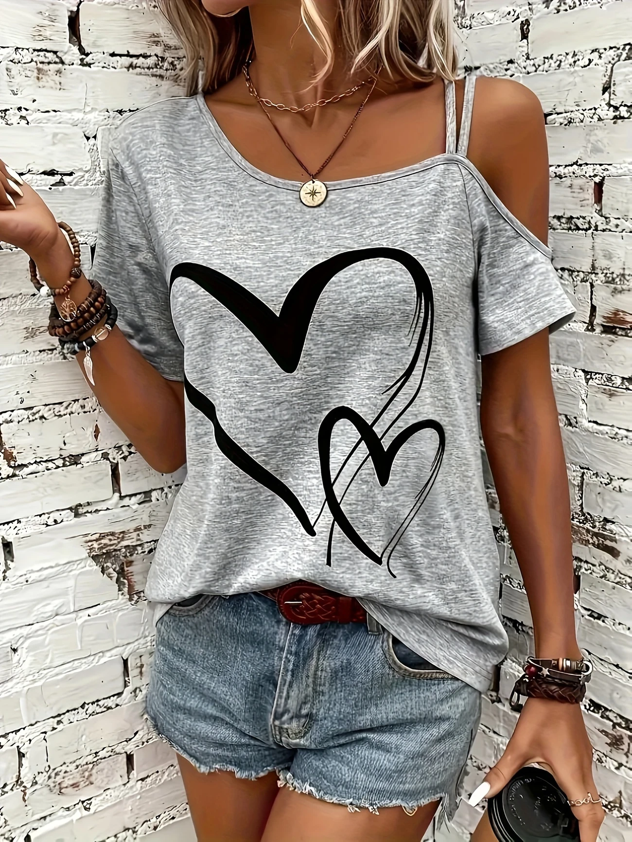 Off-shoulder T-shirt with sweetheart neckline, loose top with short sleeves and asymmetrical back, women’s clothing