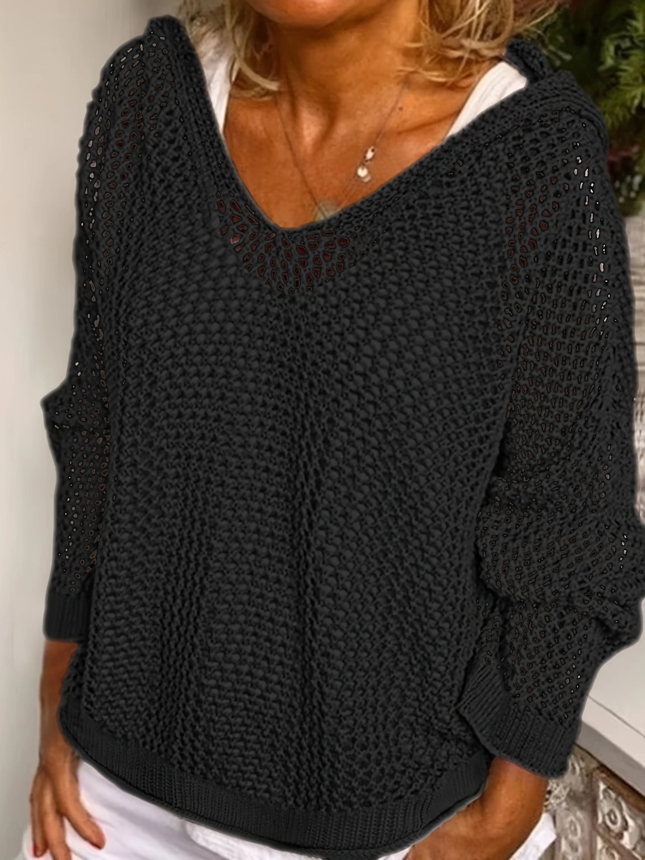 Lightweight Loose-Fitting Knitted Hoodie with Lace Details for Sun Protection.