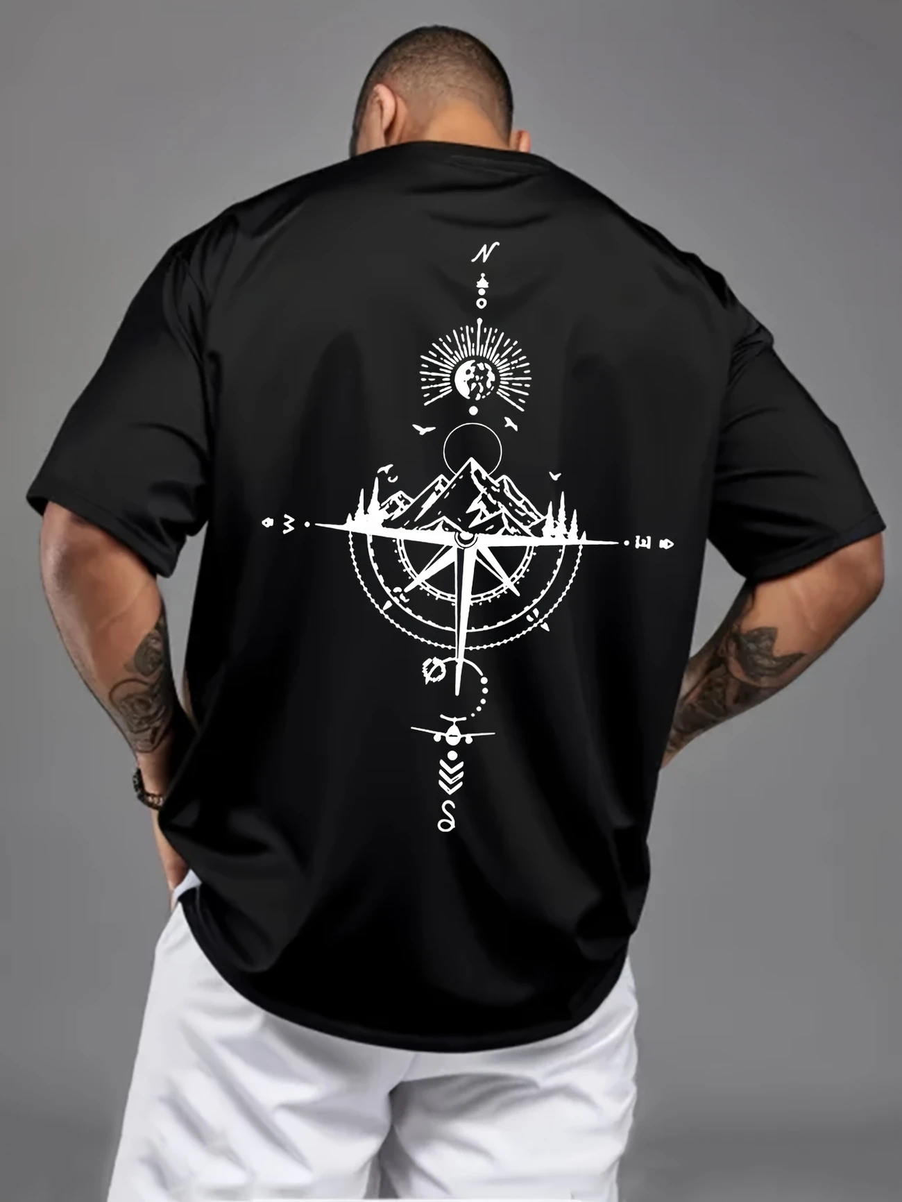 Men’s Vintage Compass Print Short Sleeve Crew Neck Casual Sports Thin T-shirt for Summer and Spring, Polyester Versatile Top For Summer